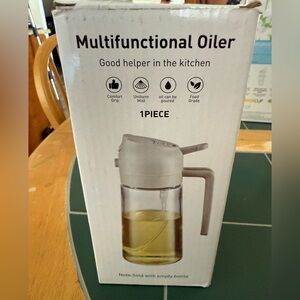 Multifunctional Oil Dispenser with Comfort Grip - White